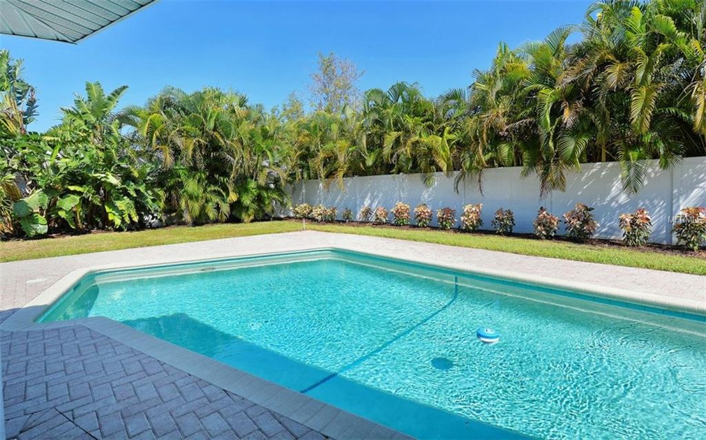 605 WILD TURKEY LANE, SARASOTA, Florida 34236, 3 Bedrooms Bedrooms, 5 Rooms Rooms,2 BathroomsBathrooms,Residential,For sale,WILD TURKEY,A4197243