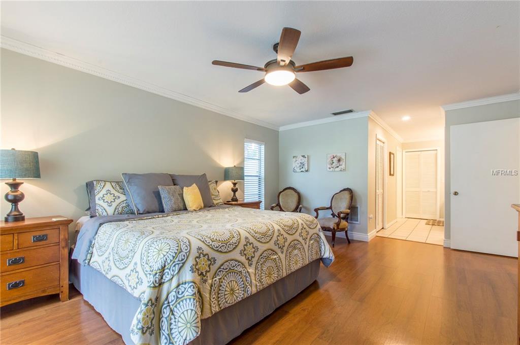 5001 BARROWE PLACE, TAMPA, Florida 33624, 4 Bedrooms Bedrooms, 7 Rooms Rooms,2 BathroomsBathrooms,Residential,For sale,BARROWE,U7842680