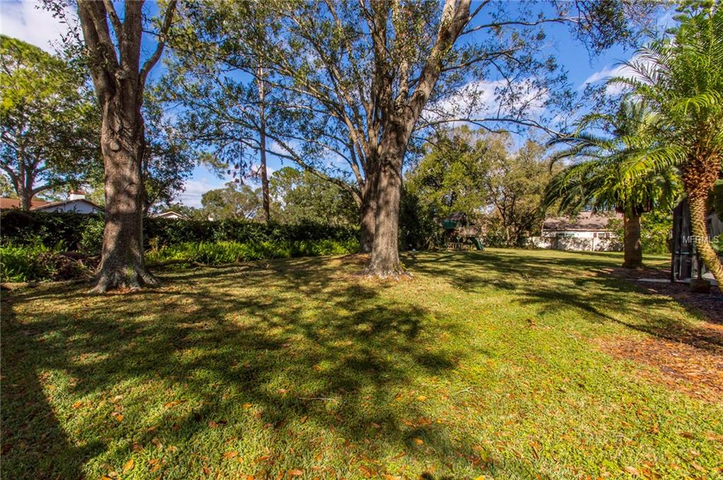 5001 BARROWE PLACE, TAMPA, Florida 33624, 4 Bedrooms Bedrooms, 7 Rooms Rooms,2 BathroomsBathrooms,Residential,For sale,BARROWE,U7842680