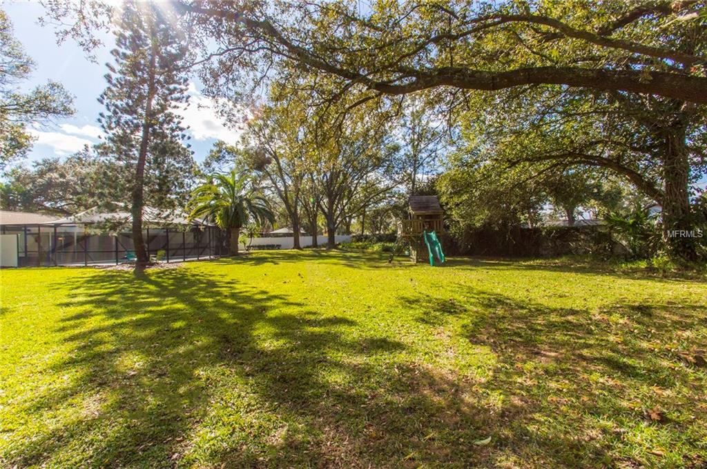 5001 BARROWE PLACE, TAMPA, Florida 33624, 4 Bedrooms Bedrooms, 7 Rooms Rooms,2 BathroomsBathrooms,Residential,For sale,BARROWE,U7842680