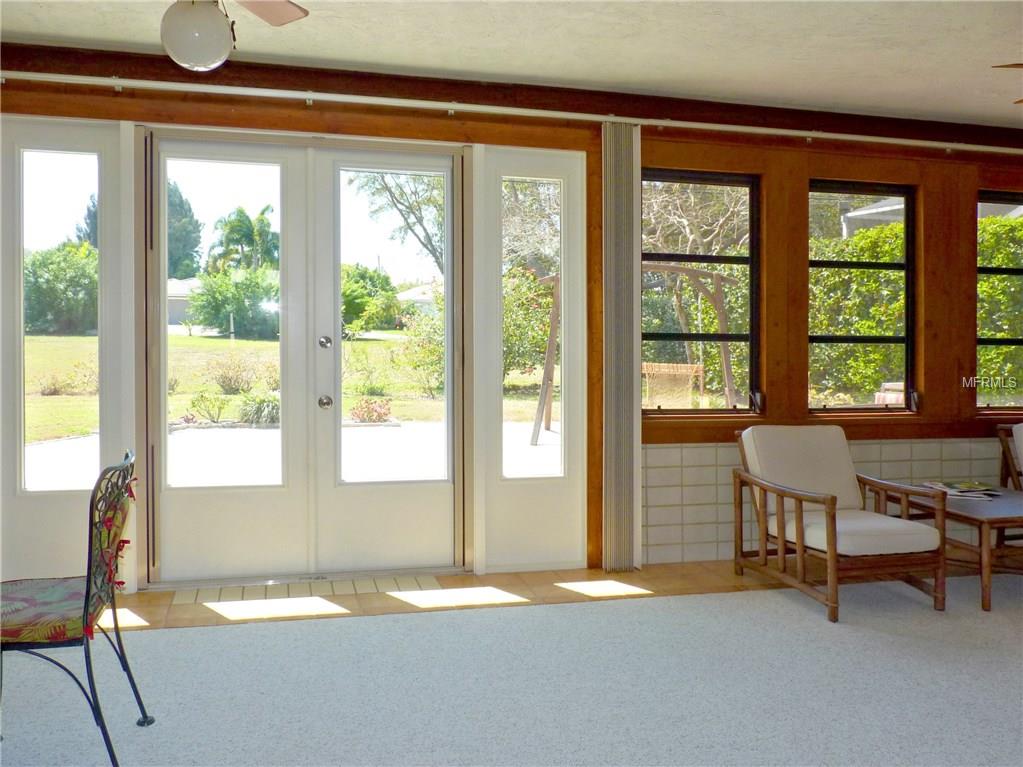 425 SPADARO DRIVE, VENICE, Florida 34285, 3 Bedrooms Bedrooms, 9 Rooms Rooms,2 BathroomsBathrooms,Residential,For sale,SPADARO,N5915786