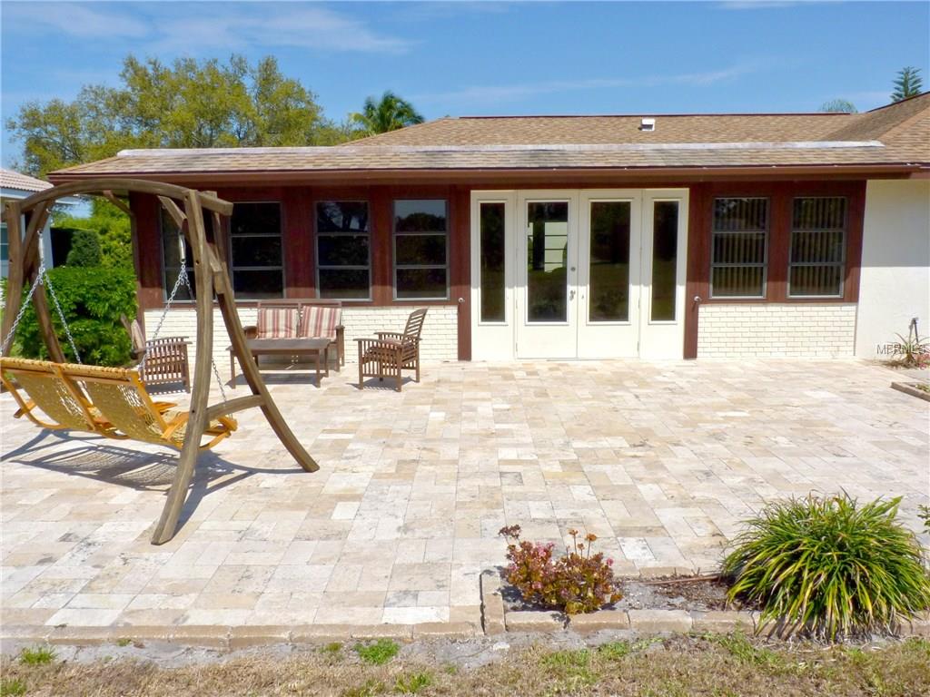 425 SPADARO DRIVE, VENICE, Florida 34285, 3 Bedrooms Bedrooms, 9 Rooms Rooms,2 BathroomsBathrooms,Residential,For sale,SPADARO,N5915786