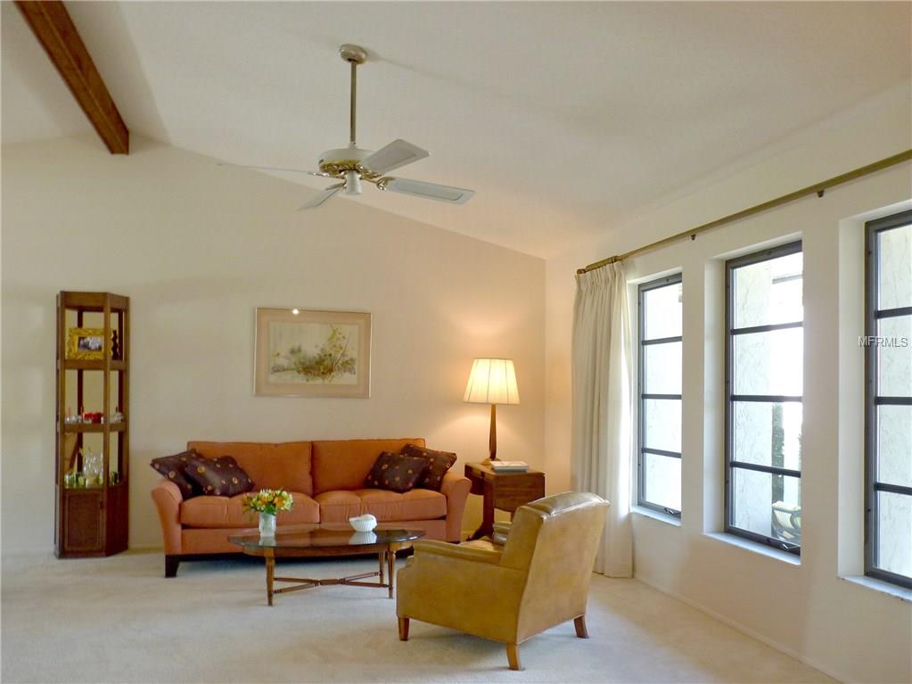 425 SPADARO DRIVE, VENICE, Florida 34285, 3 Bedrooms Bedrooms, 9 Rooms Rooms,2 BathroomsBathrooms,Residential,For sale,SPADARO,N5915786