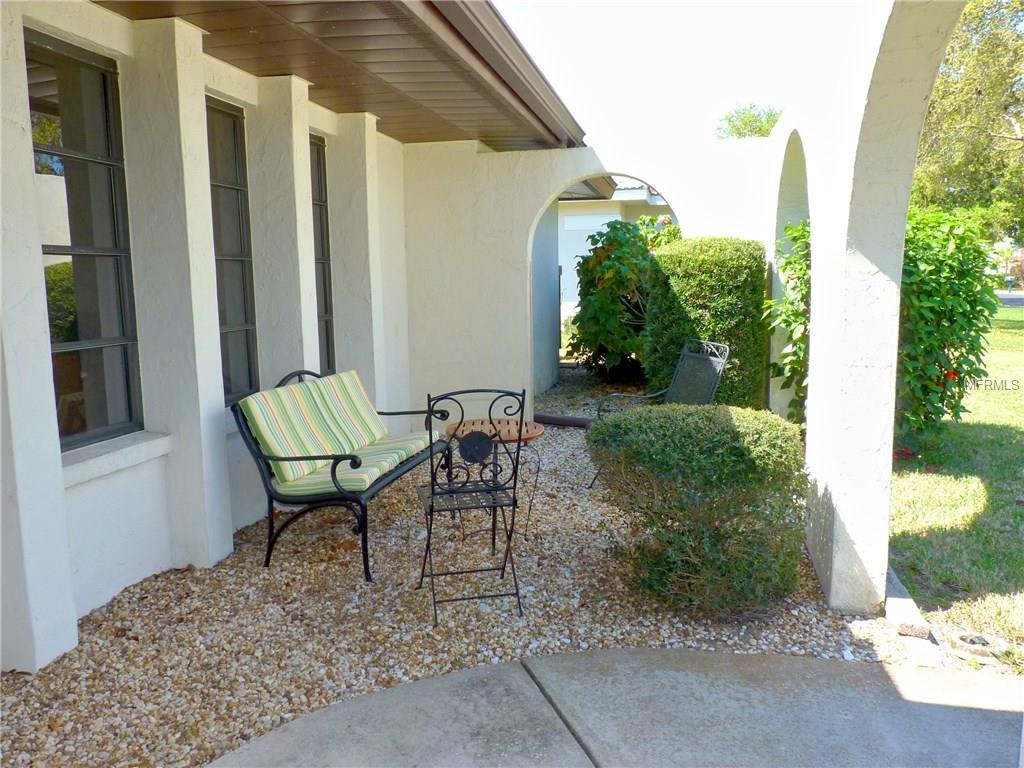 425 SPADARO DRIVE, VENICE, Florida 34285, 3 Bedrooms Bedrooms, 9 Rooms Rooms,2 BathroomsBathrooms,Residential,For sale,SPADARO,N5915786