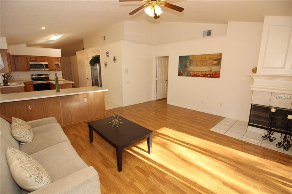 203 HAZELWOOD COURT, WINTER SPRINGS, Florida 32708, 4 Bedrooms Bedrooms, 8 Rooms Rooms,2 BathroomsBathrooms,Residential,For sale,HAZELWOOD,O5556284