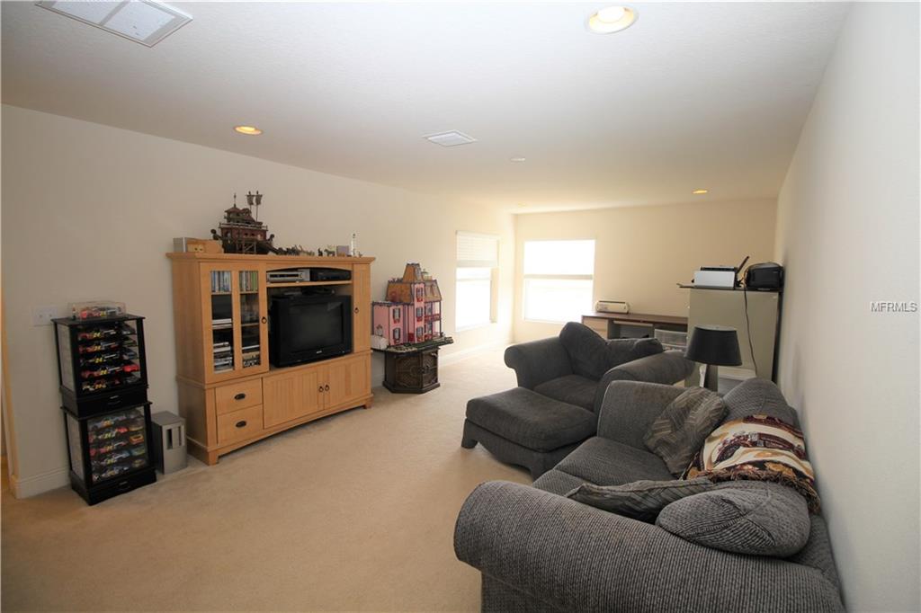 10005 SMARTY JONES DRIVE, RUSKIN, Florida 33573, 5 Bedrooms Bedrooms, 9 Rooms Rooms,3 BathroomsBathrooms,Residential,For sale,SMARTY JONES,T2924909