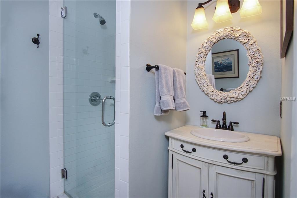 3602 W MULLEN AVENUE, TAMPA, Florida 33609, 4 Bedrooms Bedrooms, 10 Rooms Rooms,4 BathroomsBathrooms,Residential,For sale,MULLEN,T2926209