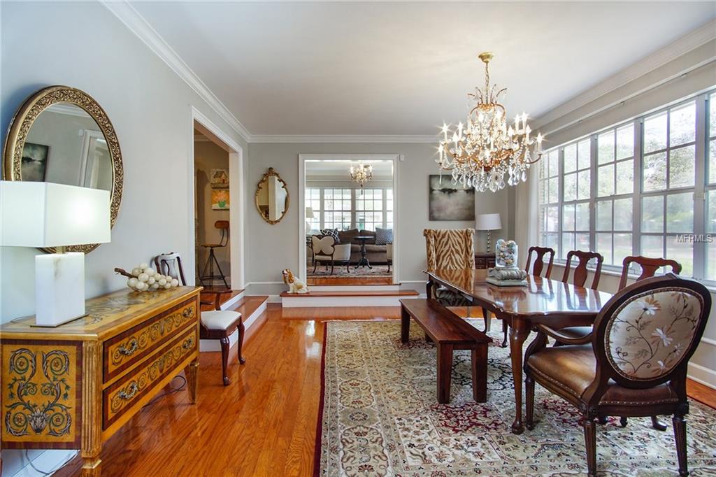 3602 W MULLEN AVENUE, TAMPA, Florida 33609, 4 Bedrooms Bedrooms, 10 Rooms Rooms,4 BathroomsBathrooms,Residential,For sale,MULLEN,T2926209