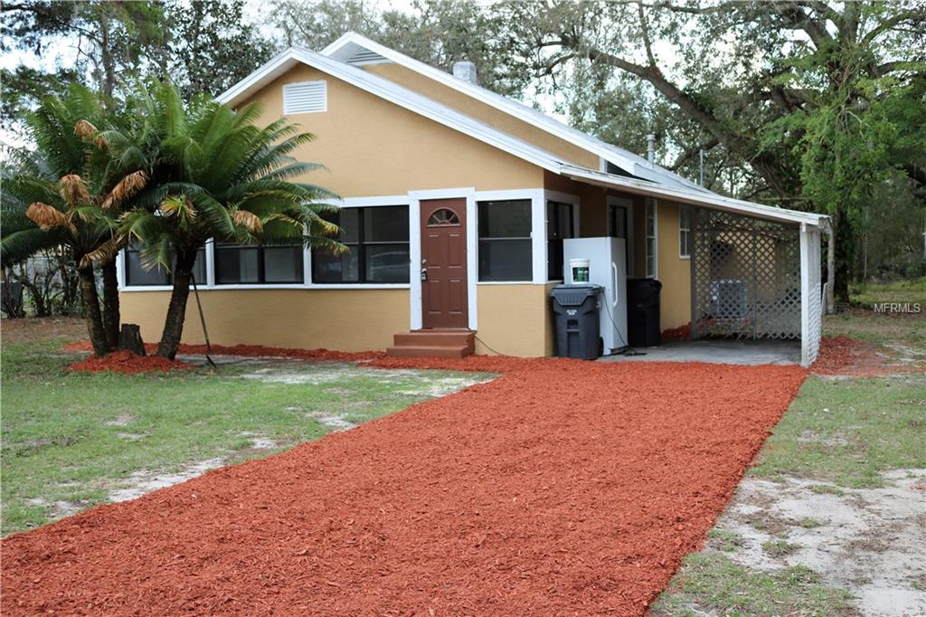 831 OAK STREET, LAKE WALES, Florida 33859, 3 Bedrooms Bedrooms, 6 Rooms Rooms,2 BathroomsBathrooms,Residential,For sale,OAK,O5560594