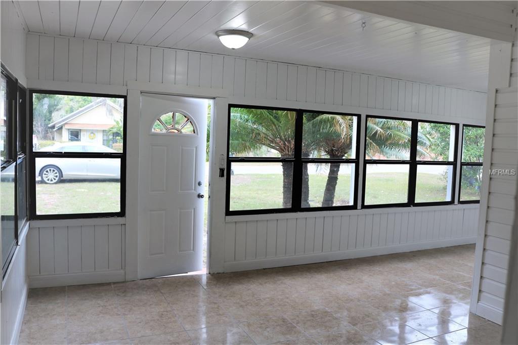 831 OAK STREET, LAKE WALES, Florida 33859, 3 Bedrooms Bedrooms, 6 Rooms Rooms,2 BathroomsBathrooms,Residential,For sale,OAK,O5560594