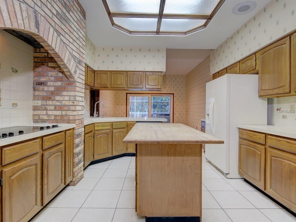 50 WOODGLEN COURT, OLDSMAR, Florida 34677, 4 Bedrooms Bedrooms, 8 Rooms Rooms,4 BathroomsBathrooms,Residential,For sale,WOODGLEN,U7802982