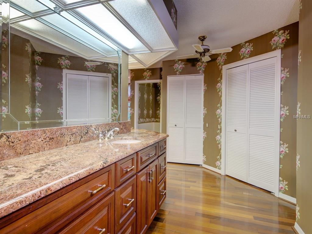 50 WOODGLEN COURT, OLDSMAR, Florida 34677, 4 Bedrooms Bedrooms, 8 Rooms Rooms,4 BathroomsBathrooms,Residential,For sale,WOODGLEN,U7802982