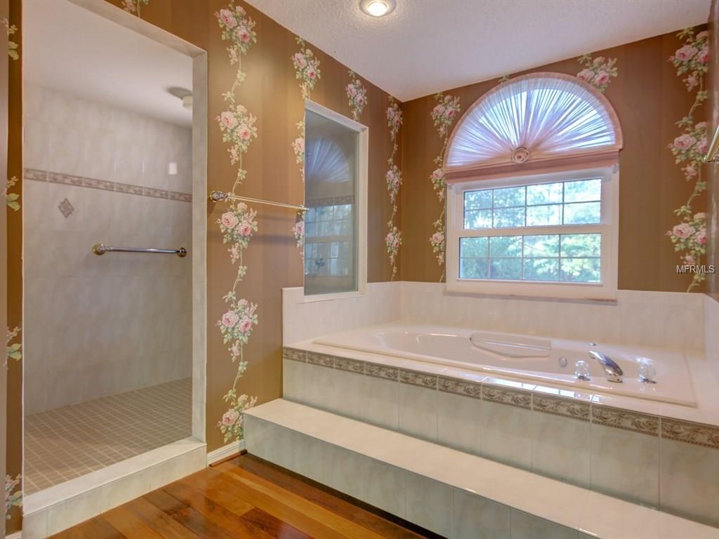 50 WOODGLEN COURT, OLDSMAR, Florida 34677, 4 Bedrooms Bedrooms, 8 Rooms Rooms,4 BathroomsBathrooms,Residential,For sale,WOODGLEN,U7802982