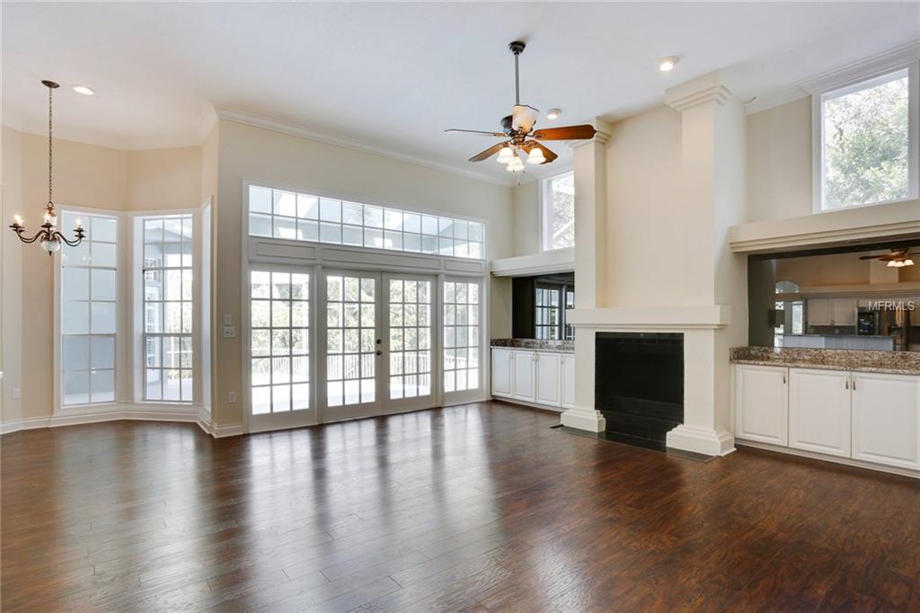 1690 SPARKLING COURT, DUNEDIN, Florida 34698, 4 Bedrooms Bedrooms, 3 Rooms Rooms,5 BathroomsBathrooms,Residential,For sale,SPARKLING,T2900033