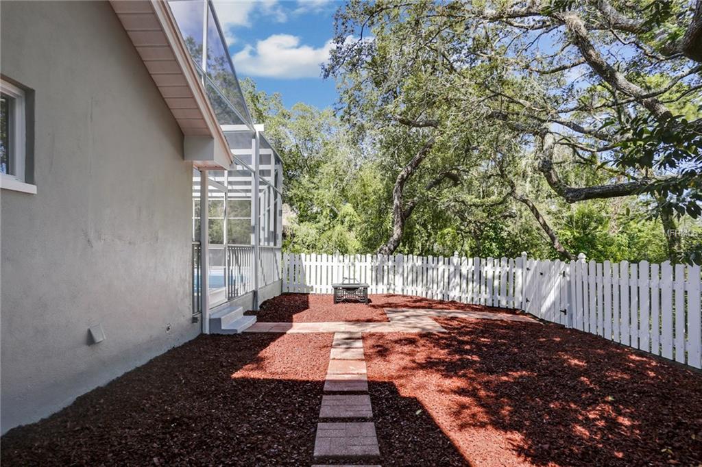 1690 SPARKLING COURT, DUNEDIN, Florida 34698, 4 Bedrooms Bedrooms, 3 Rooms Rooms,5 BathroomsBathrooms,Residential,For sale,SPARKLING,T2900033