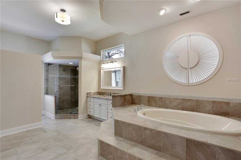 1690 SPARKLING COURT, DUNEDIN, Florida 34698, 4 Bedrooms Bedrooms, 3 Rooms Rooms,5 BathroomsBathrooms,Residential,For sale,SPARKLING,T2900033