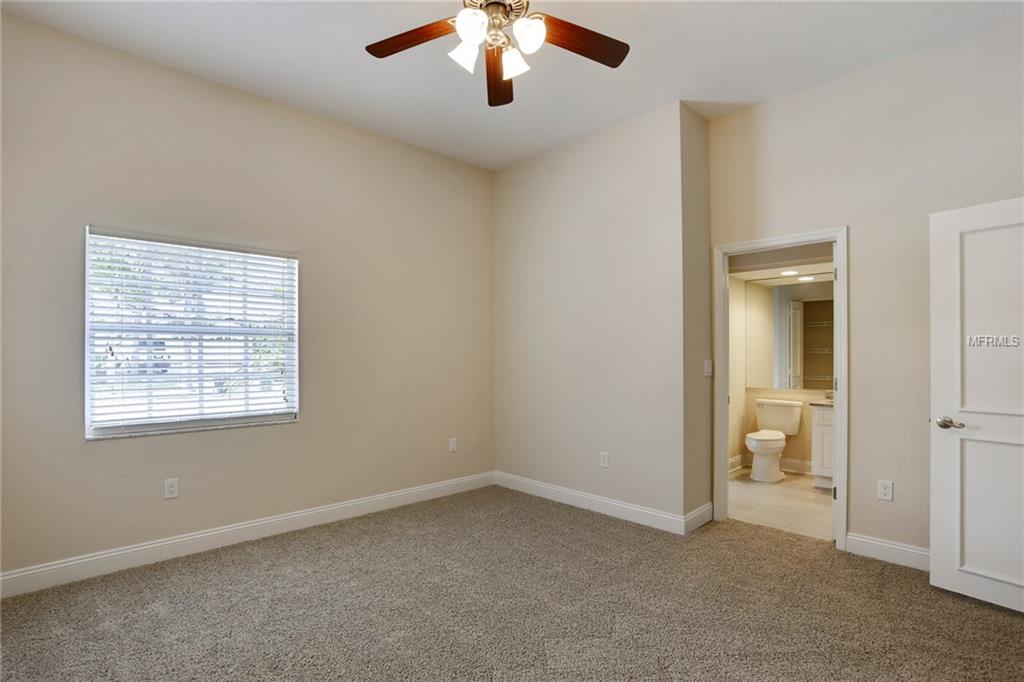 1690 SPARKLING COURT, DUNEDIN, Florida 34698, 4 Bedrooms Bedrooms, 3 Rooms Rooms,5 BathroomsBathrooms,Residential,For sale,SPARKLING,T2900033