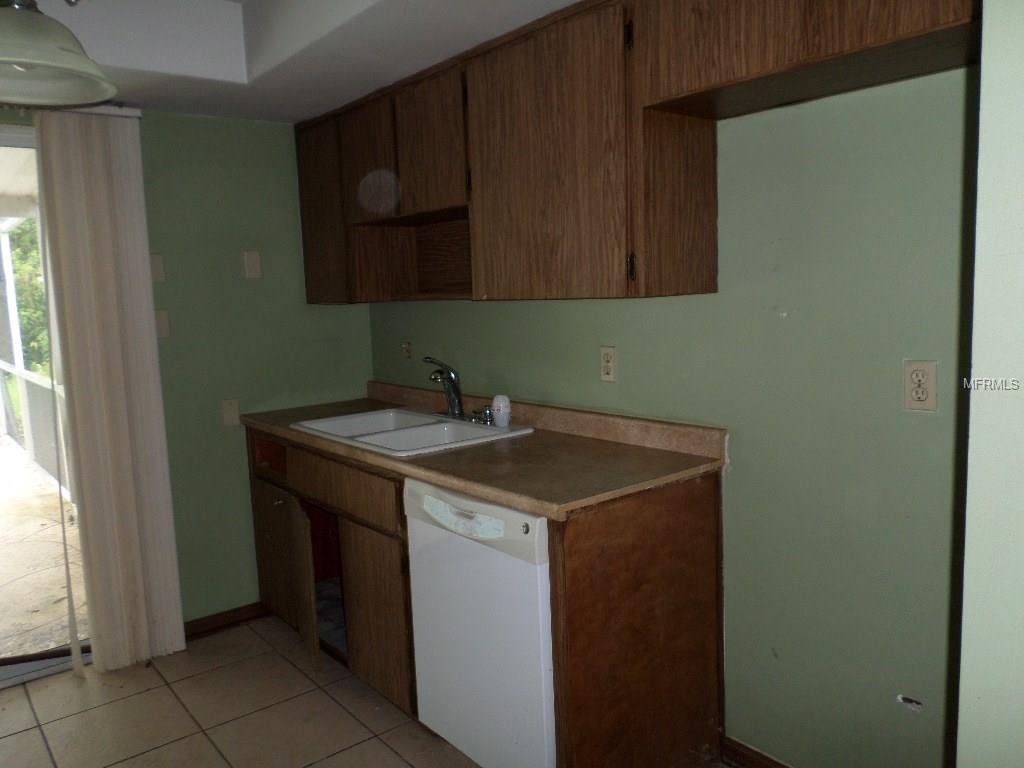 1170 E FOWLER DRIVE, DELTONA, Florida 32725, 3 Bedrooms Bedrooms, 4 Rooms Rooms,2 BathroomsBathrooms,Residential,For sale,FOWLER,V4721166