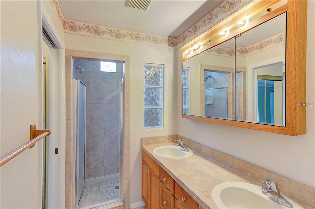 6316 91ST STREET E, BRADENTON, Florida 34202, 3 Bedrooms Bedrooms, 7 Rooms Rooms,2 BathroomsBathrooms,Residential,For sale,91ST,A4200922