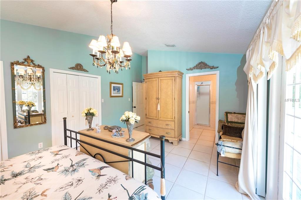 17714 1ST STREET E, REDINGTON SHORES, Florida 33708, 3 Bedrooms Bedrooms, 5 Rooms Rooms,2 BathroomsBathrooms,Residential,For sale,1ST,U7839410