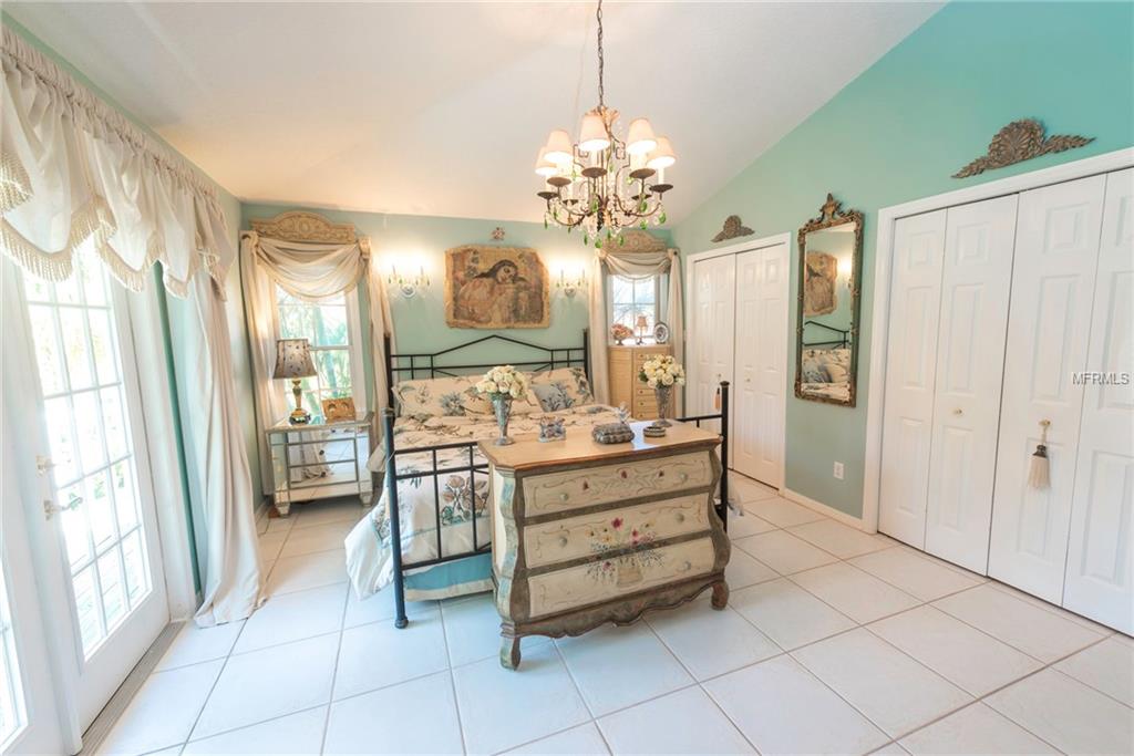 17714 1ST STREET E, REDINGTON SHORES, Florida 33708, 3 Bedrooms Bedrooms, 5 Rooms Rooms,2 BathroomsBathrooms,Residential,For sale,1ST,U7839410