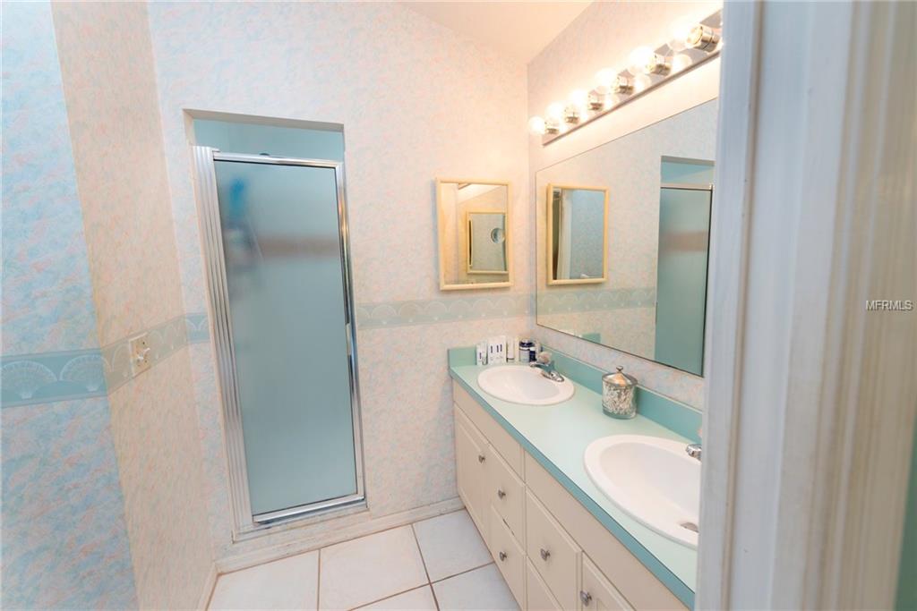 17714 1ST STREET E, REDINGTON SHORES, Florida 33708, 3 Bedrooms Bedrooms, 5 Rooms Rooms,2 BathroomsBathrooms,Residential,For sale,1ST,U7839410