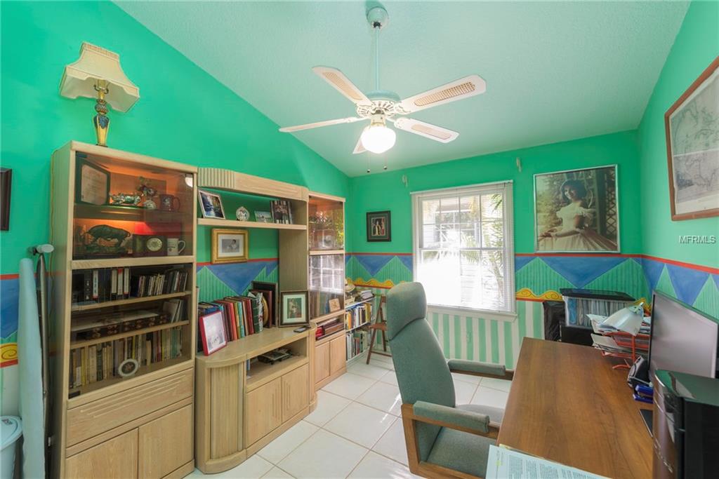 17714 1ST STREET E, REDINGTON SHORES, Florida 33708, 3 Bedrooms Bedrooms, 5 Rooms Rooms,2 BathroomsBathrooms,Residential,For sale,1ST,U7839410