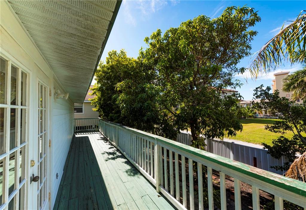 17714 1ST STREET E, REDINGTON SHORES, Florida 33708, 3 Bedrooms Bedrooms, 5 Rooms Rooms,2 BathroomsBathrooms,Residential,For sale,1ST,U7839410