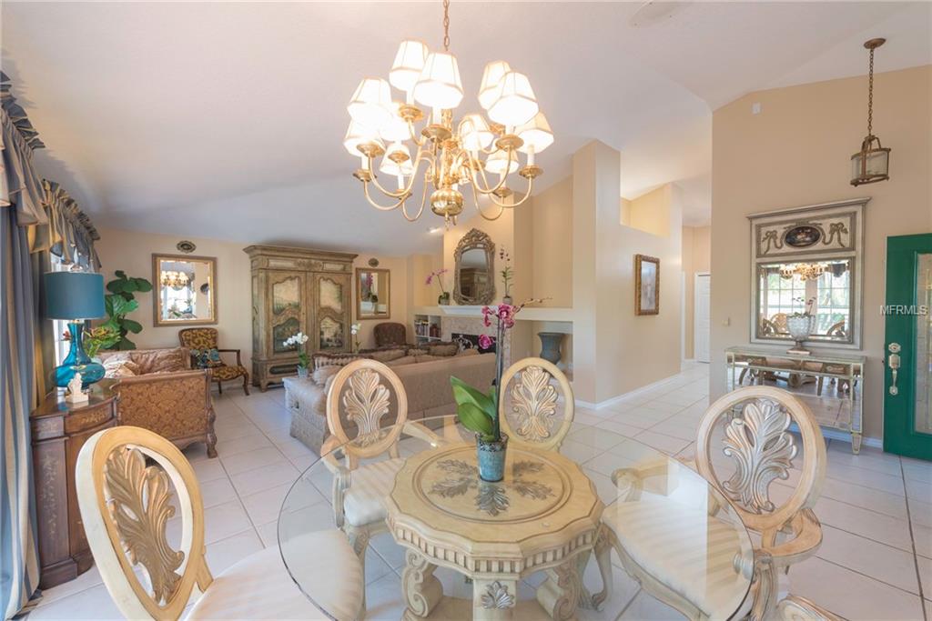 17714 1ST STREET E, REDINGTON SHORES, Florida 33708, 3 Bedrooms Bedrooms, 5 Rooms Rooms,2 BathroomsBathrooms,Residential,For sale,1ST,U7839410