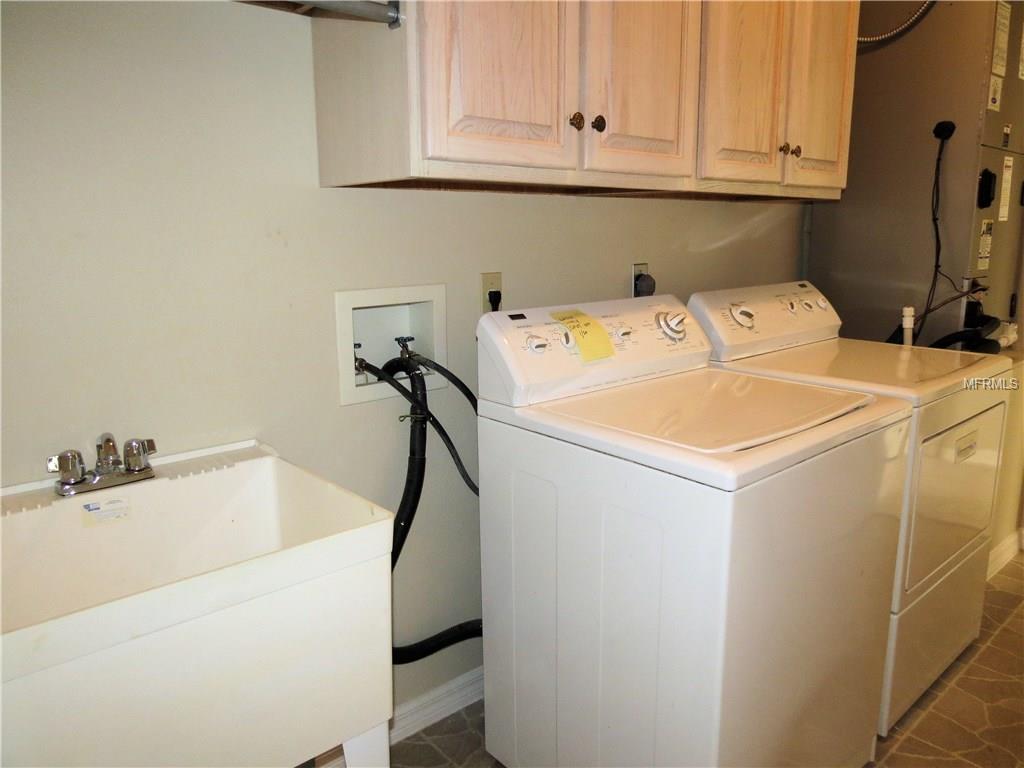 923 CAMINO DEL REY DRIVE, THE VILLAGES, Florida 32159, 3 Bedrooms Bedrooms, 7 Rooms Rooms,2 BathroomsBathrooms,Residential,For sale,CAMINO DEL REY,G4851097