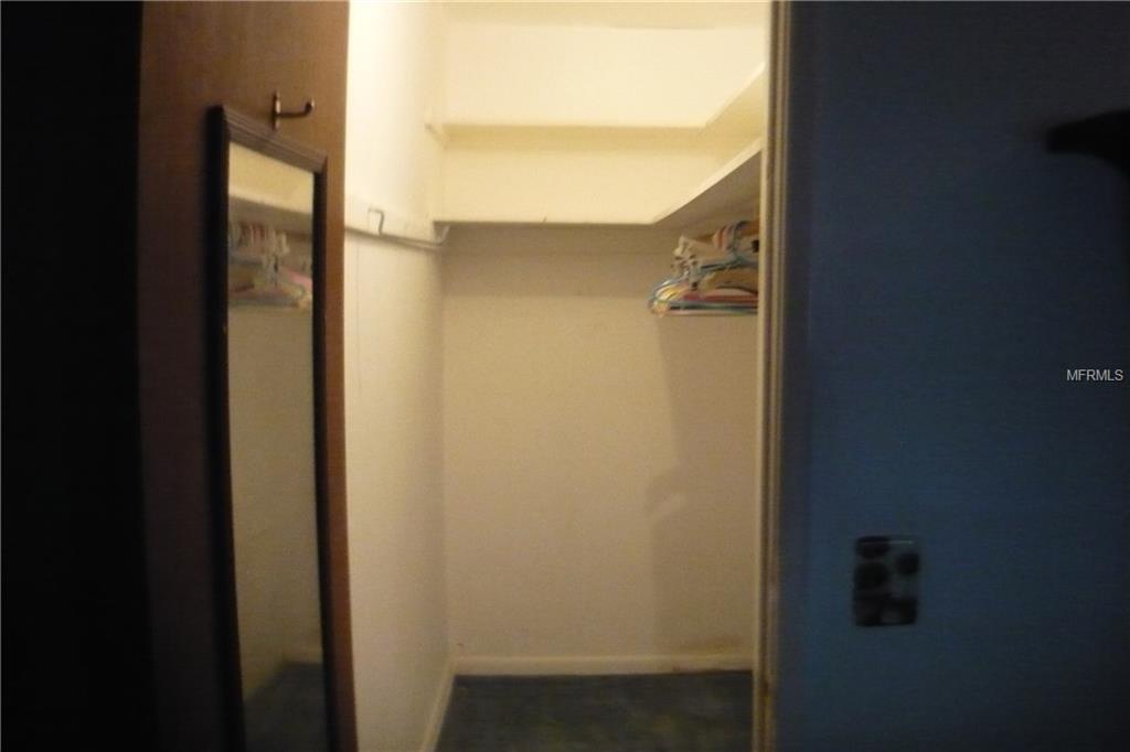 5915 18TH STREET N, ST PETERSBURG, Florida 33714, 1 Bedroom Bedrooms, 5 Rooms Rooms,1 BathroomBathrooms,Residential,For sale,18TH,U7846765