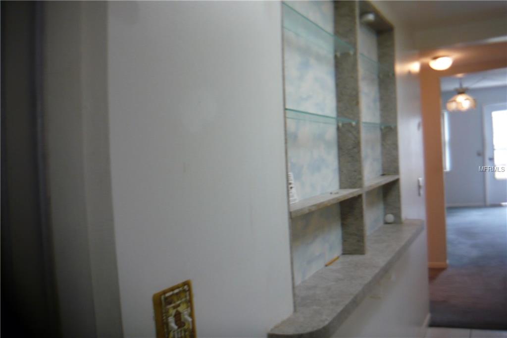 5915 18TH STREET N, ST PETERSBURG, Florida 33714, 1 Bedroom Bedrooms, 5 Rooms Rooms,1 BathroomBathrooms,Residential,For sale,18TH,U7846765