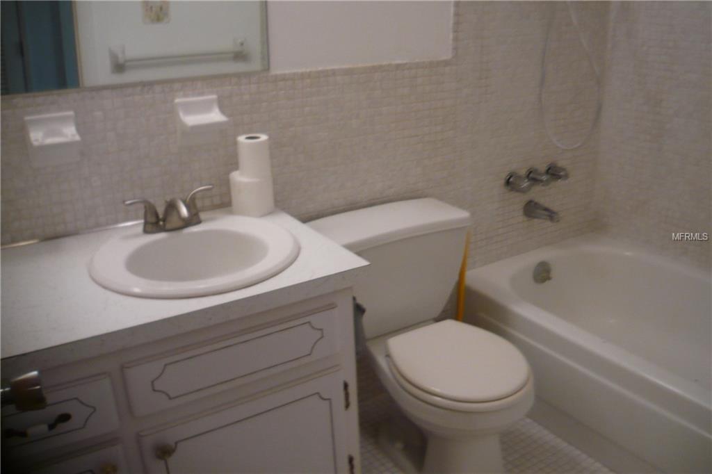 5915 18TH STREET N, ST PETERSBURG, Florida 33714, 1 Bedroom Bedrooms, 5 Rooms Rooms,1 BathroomBathrooms,Residential,For sale,18TH,U7846765