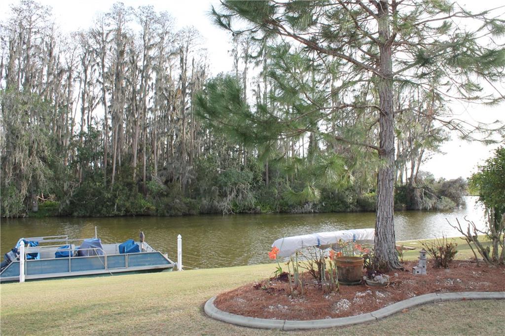 1620 VINCENNES DRIVE, SUN CITY CENTER, Florida 33573, 2 Bedrooms Bedrooms, 5 Rooms Rooms,2 BathroomsBathrooms,Residential,For sale,VINCENNES,T2928064