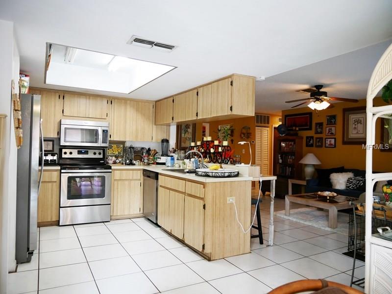 11196 112TH AVENUE, SEMINOLE, Florida 33778, 4 Bedrooms Bedrooms, 7 Rooms Rooms,3 BathroomsBathrooms,Residential,For sale,112TH,U7847403