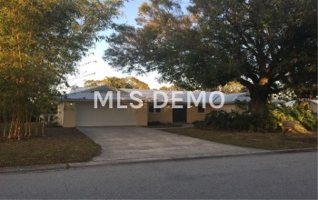 3523 PINE VALLEY DRIVE, SARASOTA, Florida 34239, 2 Bedrooms Bedrooms, 3 Rooms Rooms,2 BathroomsBathrooms,Residential,For sale,PINE VALLEY,A4209970