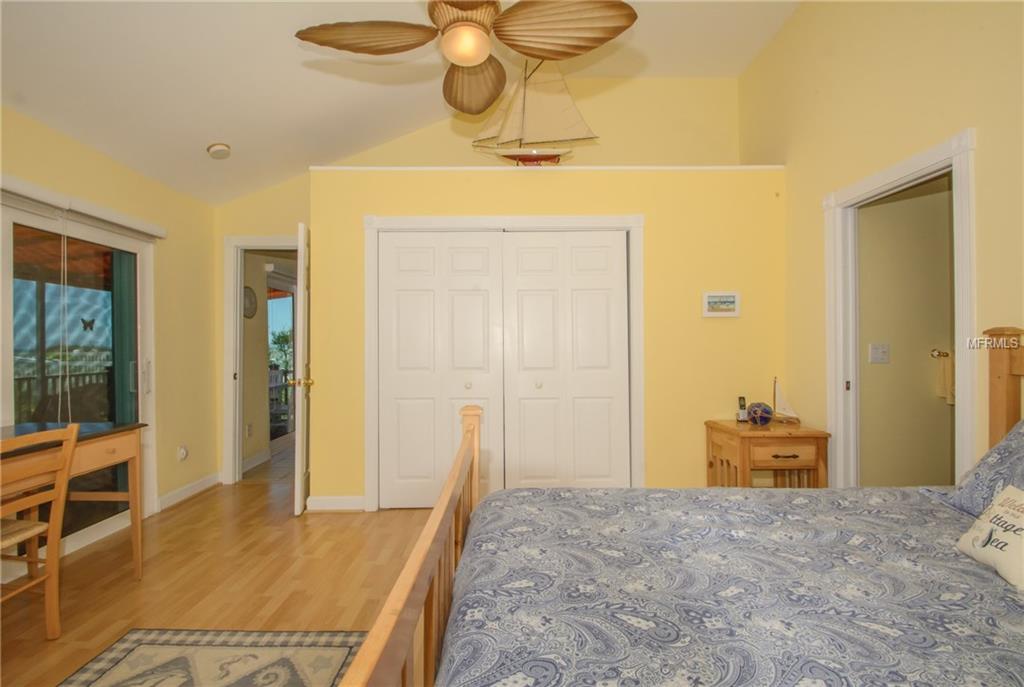 812 BEACH TRAIL INDIAN ROCKS BEACH, Florida 33785, 2 Bedrooms Bedrooms, 5 Rooms Rooms,2 BathroomsBathrooms,Residential,For sale,BEACH,U7840639