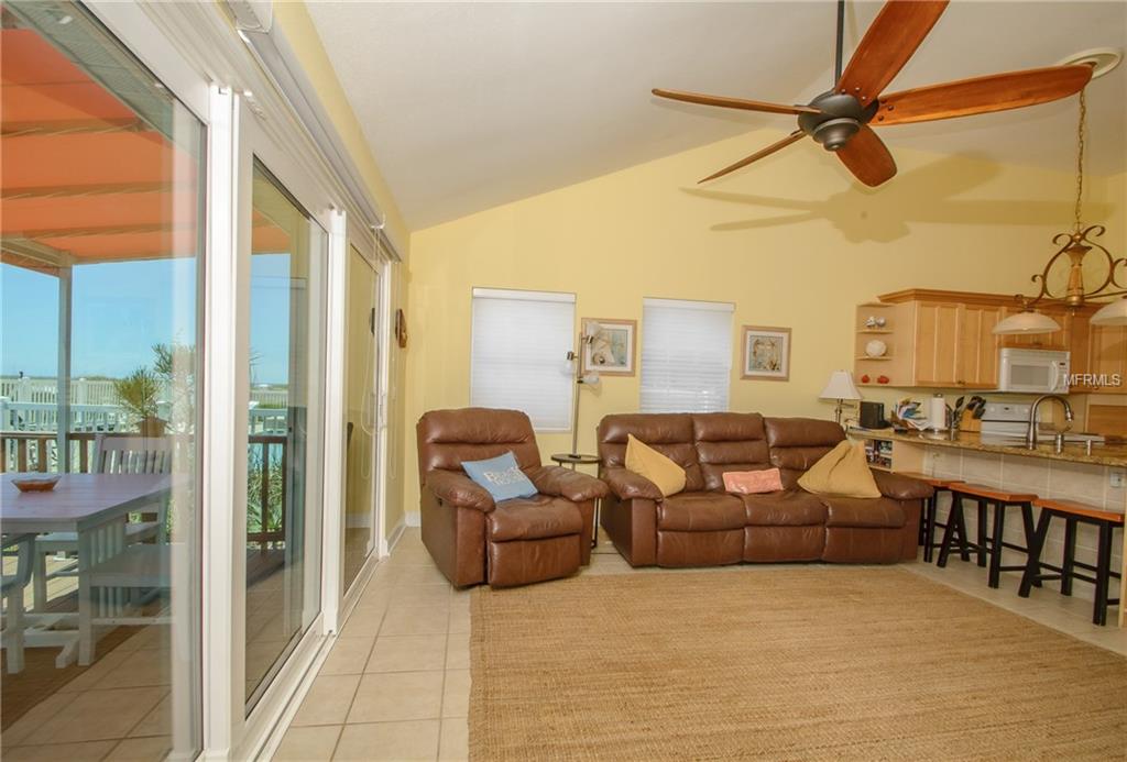 812 BEACH TRAIL INDIAN ROCKS BEACH, Florida 33785, 2 Bedrooms Bedrooms, 5 Rooms Rooms,2 BathroomsBathrooms,Residential,For sale,BEACH,U7840639