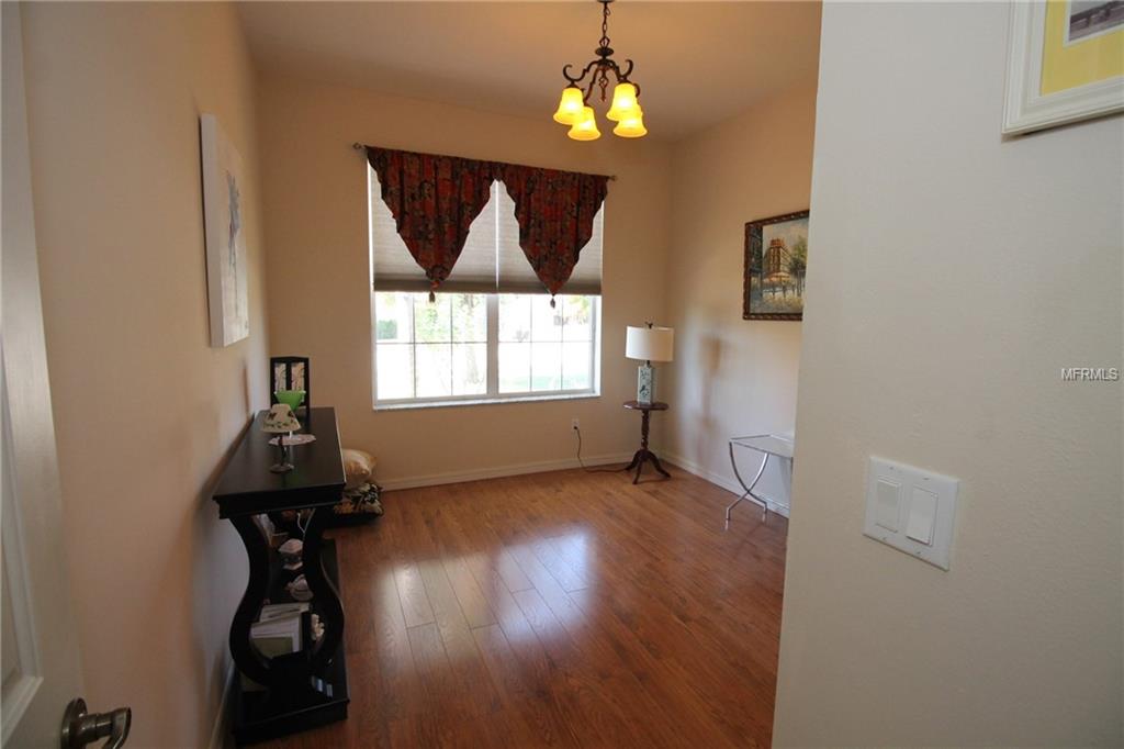 6607 38TH STREET E, SARASOTA, Florida 34243, 3 Bedrooms Bedrooms, 8 Rooms Rooms,2 BathroomsBathrooms,Residential,For sale,38TH,A4205540