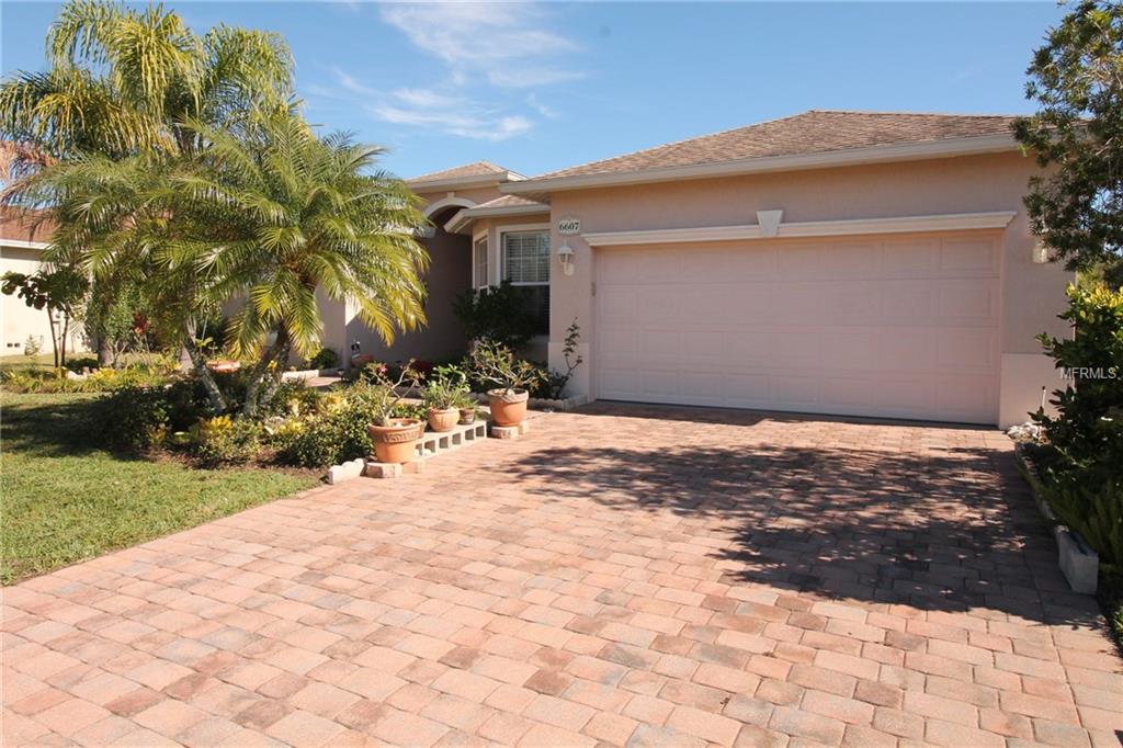 6607 38TH STREET E, SARASOTA, Florida 34243, 3 Bedrooms Bedrooms, 8 Rooms Rooms,2 BathroomsBathrooms,Residential,For sale,38TH,A4205540