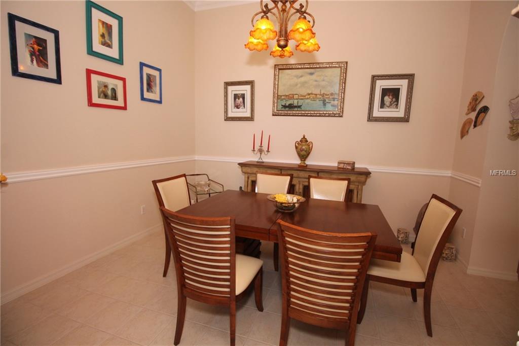 6607 38TH STREET E, SARASOTA, Florida 34243, 3 Bedrooms Bedrooms, 8 Rooms Rooms,2 BathroomsBathrooms,Residential,For sale,38TH,A4205540