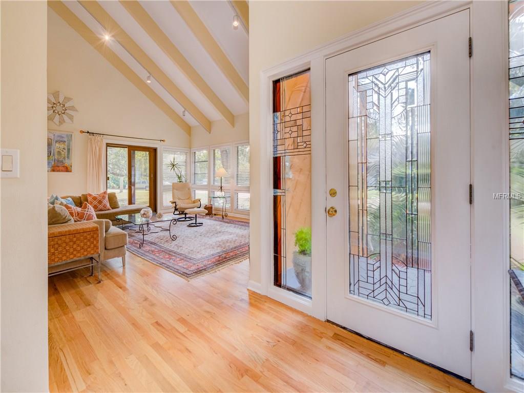 1344 PLEASANT WAY S, ST PETERSBURG, Florida 33705, 5 Bedrooms Bedrooms, 7 Rooms Rooms,4 BathroomsBathrooms,Residential,For sale,PLEASANT,U7843448