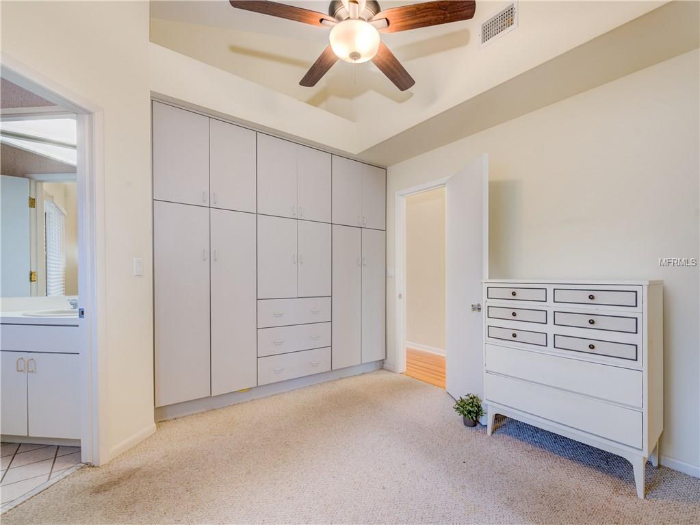 1344 PLEASANT WAY S, ST PETERSBURG, Florida 33705, 5 Bedrooms Bedrooms, 7 Rooms Rooms,4 BathroomsBathrooms,Residential,For sale,PLEASANT,U7843448