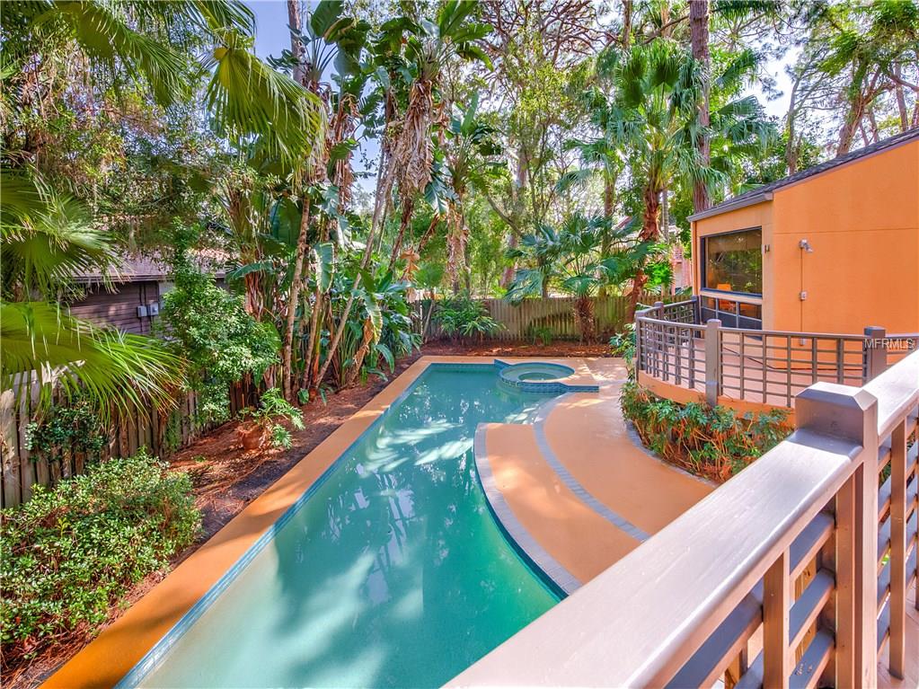 1344 PLEASANT WAY S, ST PETERSBURG, Florida 33705, 5 Bedrooms Bedrooms, 7 Rooms Rooms,4 BathroomsBathrooms,Residential,For sale,PLEASANT,U7843448