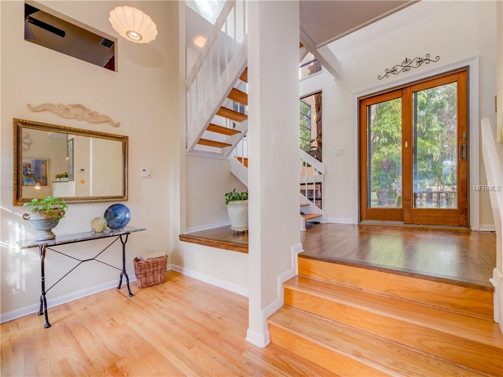 1344 PLEASANT WAY S, ST PETERSBURG, Florida 33705, 5 Bedrooms Bedrooms, 7 Rooms Rooms,4 BathroomsBathrooms,Residential,For sale,PLEASANT,U7843448