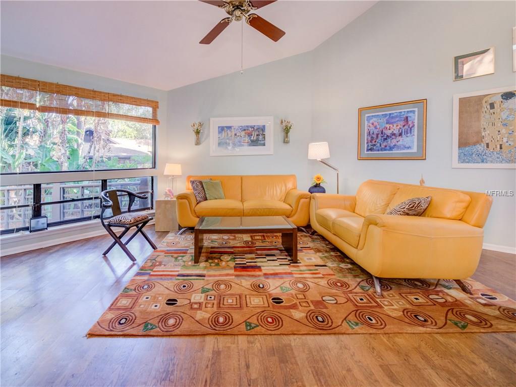 1344 PLEASANT WAY S, ST PETERSBURG, Florida 33705, 5 Bedrooms Bedrooms, 7 Rooms Rooms,4 BathroomsBathrooms,Residential,For sale,PLEASANT,U7843448