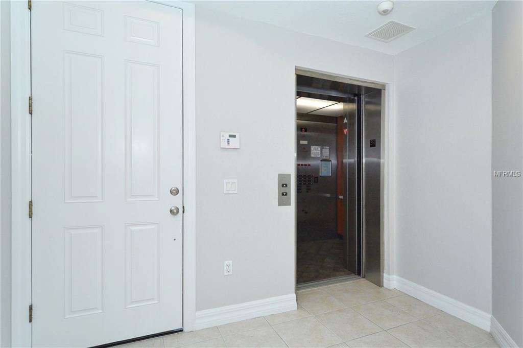 1921 MONTE CARLO DRIVE, SARASOTA, Florida 34231, 2 Bedrooms Bedrooms, 6 Rooms Rooms,2 BathroomsBathrooms,Residential,For sale,MONTE CARLO,A4206776