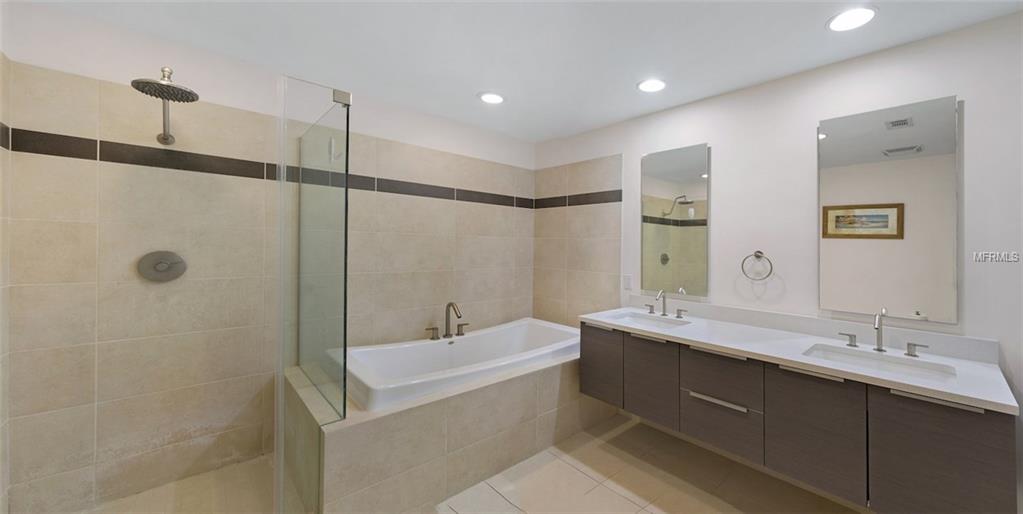 145 2ND AVENUE S, ST PETERSBURG, Florida 33701, 1 Bedroom Bedrooms, 3 Rooms Rooms,1 BathroomBathrooms,Residential,For sale,2ND,U7845327