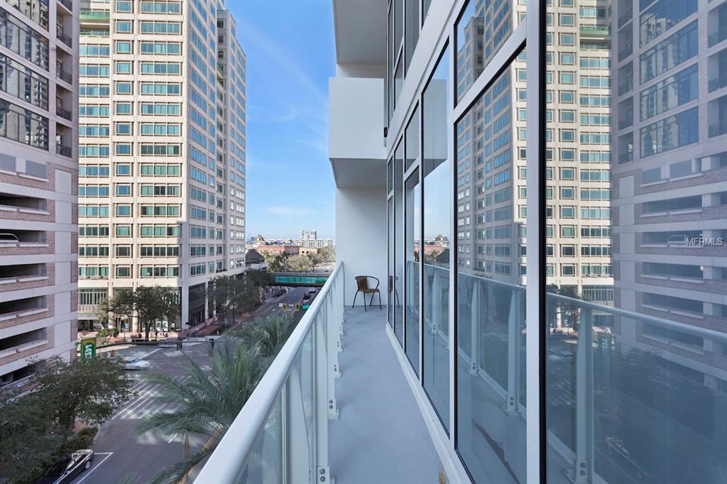 145 2ND AVENUE S, ST PETERSBURG, Florida 33701, 1 Bedroom Bedrooms, 3 Rooms Rooms,1 BathroomBathrooms,Residential,For sale,2ND,U7845327