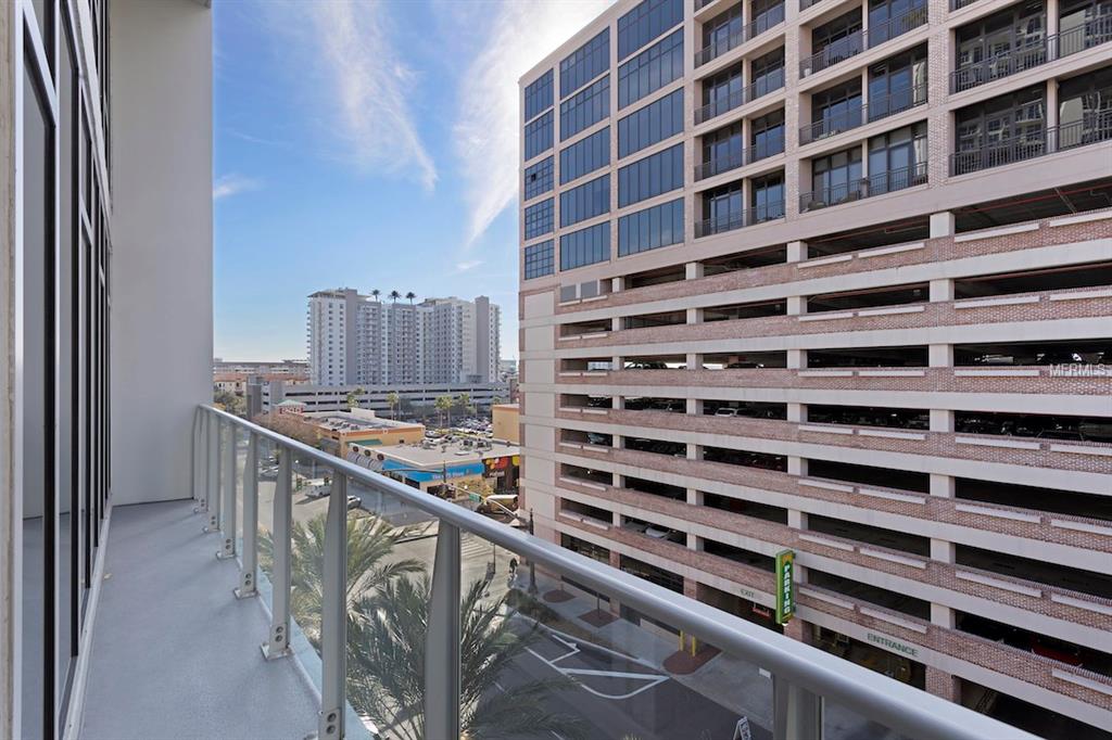 145 2ND AVENUE S, ST PETERSBURG, Florida 33701, 1 Bedroom Bedrooms, 3 Rooms Rooms,1 BathroomBathrooms,Residential,For sale,2ND,U7845327